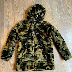 Camo Fuzzy Zipper Hoodie